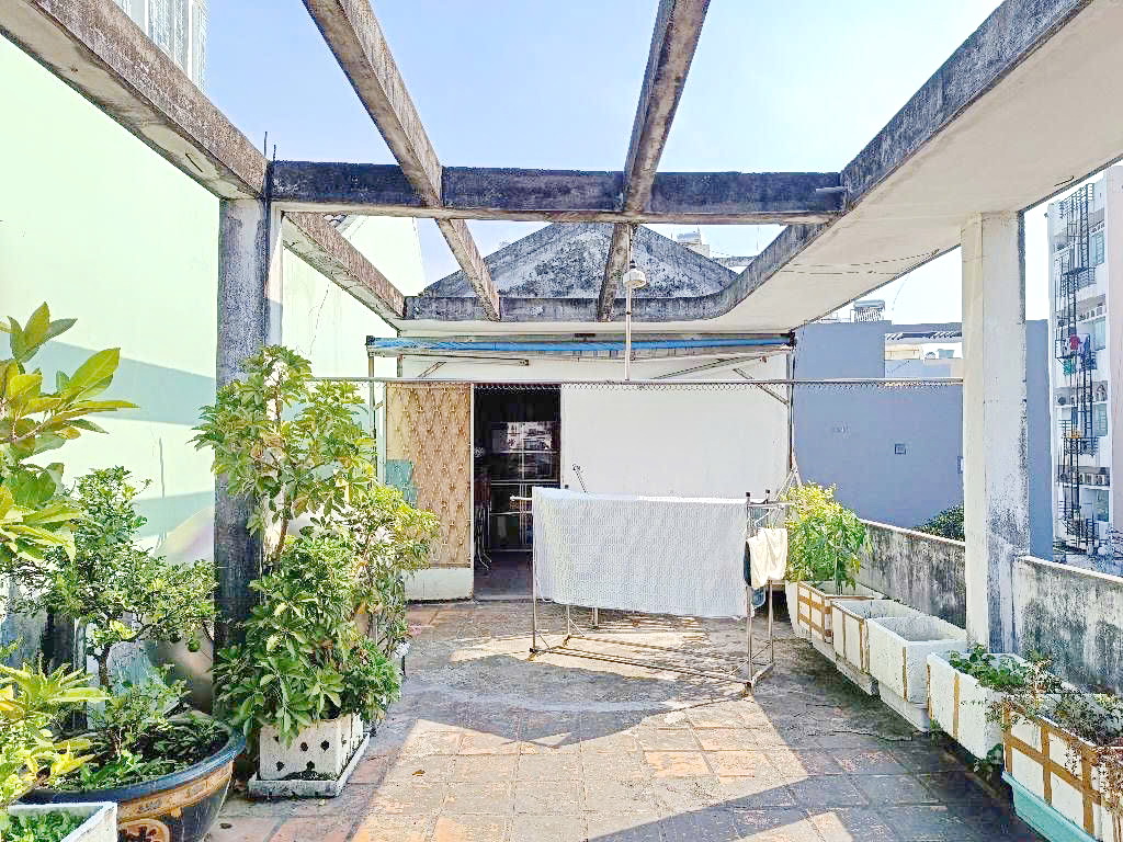 Bán nhà 2 lầu mặt tiền KD sầm uất đường Âu Dương Lân P.3 Quận 8